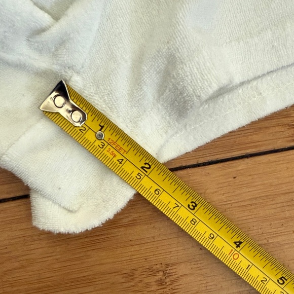 Edikted white terry cloth shorts with drawstring size small - Picture 4 of 5